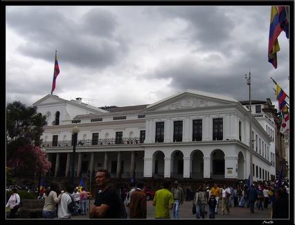 EQUATEUR 01 QUITO 25