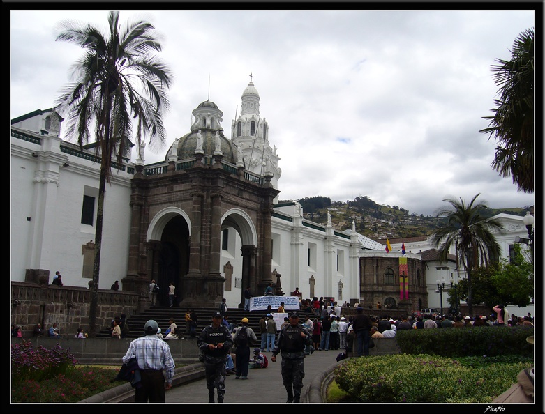 EQUATEUR 01 QUITO 27