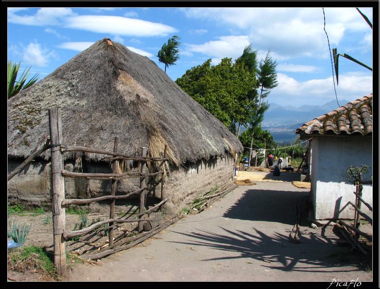 EQUATEUR 02 OTAVALO 23