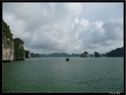 VIETNAM 12 BAIE D HALONG 002