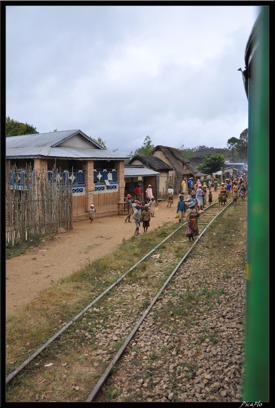 Mada 03-Fianarantsoa vers Manakara en train 042