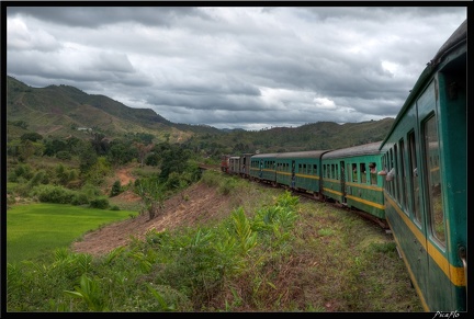 Mada 03-Fianarantsoa vers Manakara en train 128