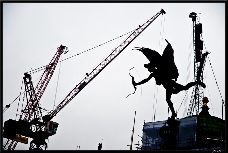 London_06_Picadilly_et_St_James_005.jpg