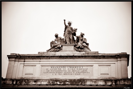 Rome 23 Piazza del Quirinale Via dell Umiltai 001