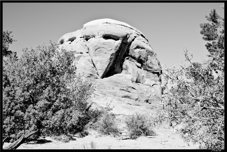 08_2_Arches_National_Park__Devils_garden_trail_0044.jpg