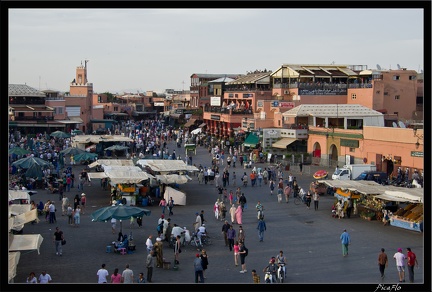 Marrakech place Djemaa El Fna 12