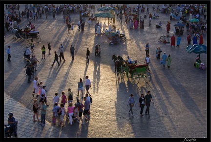 Marrakech place Djemaa El Fna 24