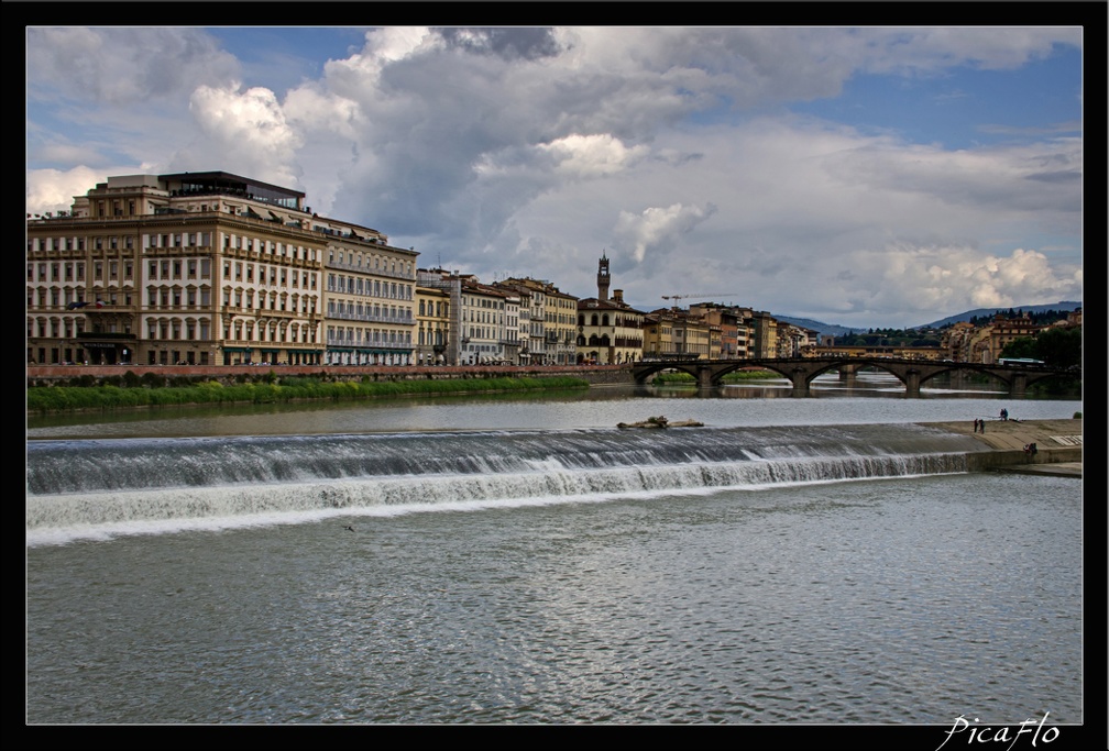 01 Florence Ponte Vecchio Arno 30