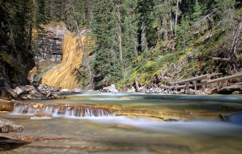 Canada_01_Johnston_Canyon_07.jpg