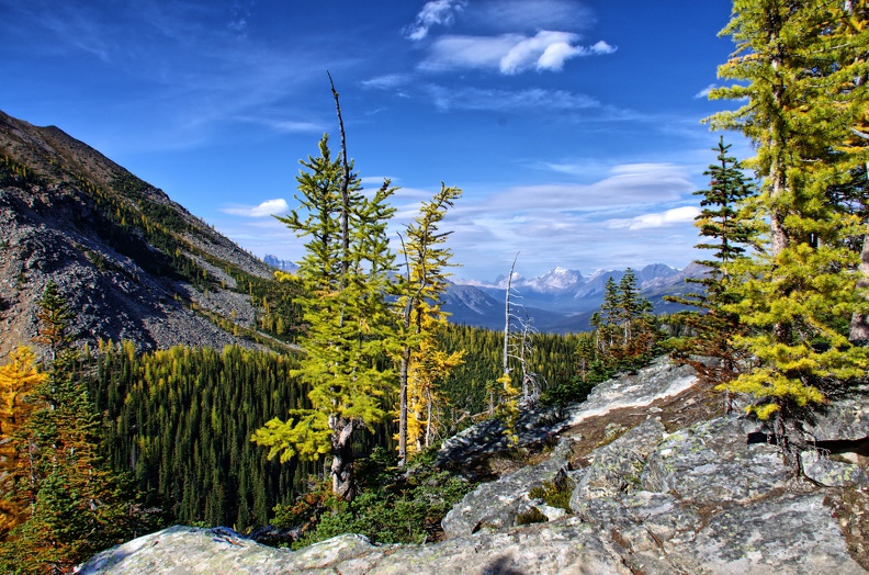 Canada_09_Lake_Agnes_Big_Behive_38.jpg