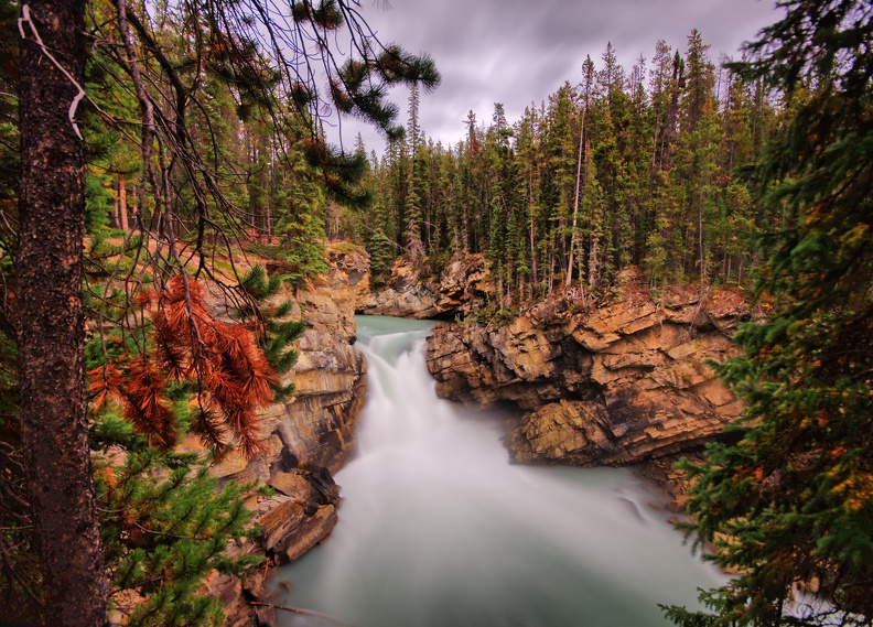 Canada_12_Sunwapta_falls_10.jpg