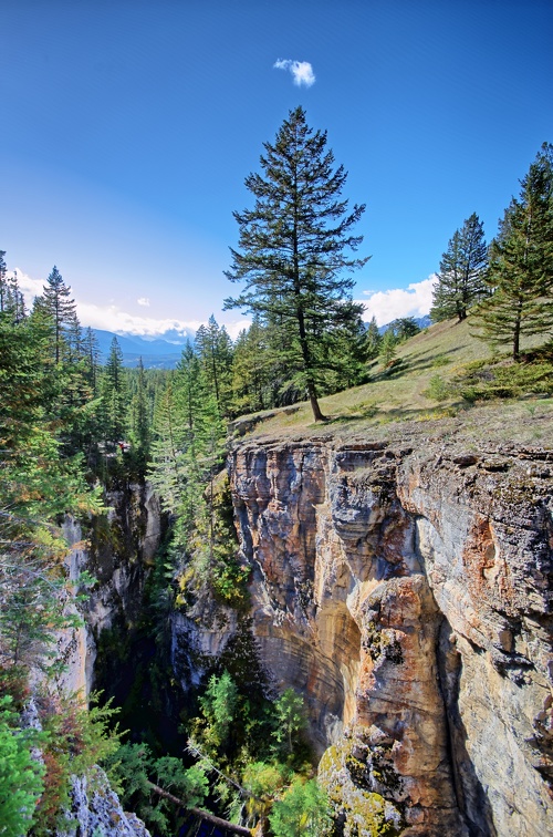 Canada 17 Maligne Canyon 02