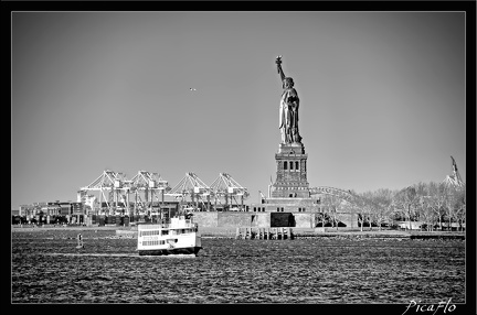 NYC 05 Statue Liberty Ellis Island 03