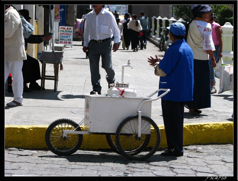 EQUATEUR 05 OTAVALO 45