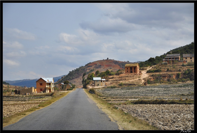 Mada_02-RN7_Antsirabe_Fianarantsoa_057.jpg