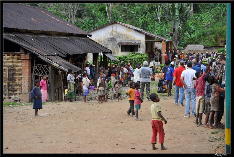 Mada 03-Fianarantsoa vers Manakara en train 124