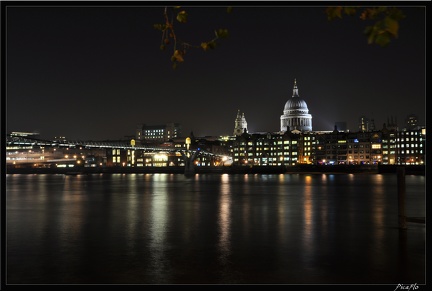 London 12 Nuit sur la Tamise 003