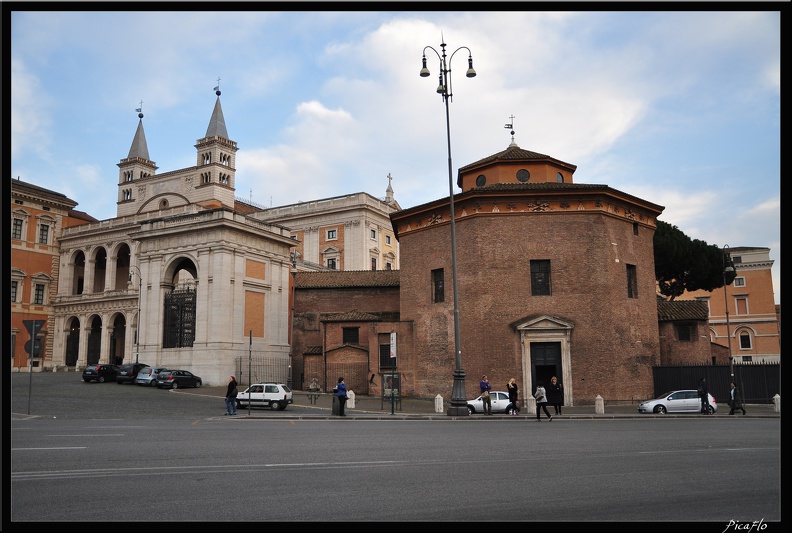 Rome_05_Basilica_di_san_giovanni_in_lateranoi_002.jpg