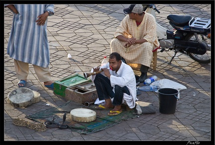 Marrakech place Djemaa El Fna 18