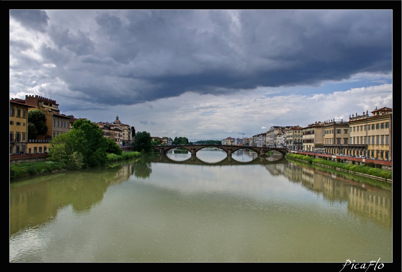 01_Florence_Ponte_Vecchio_Arno_24.jpg