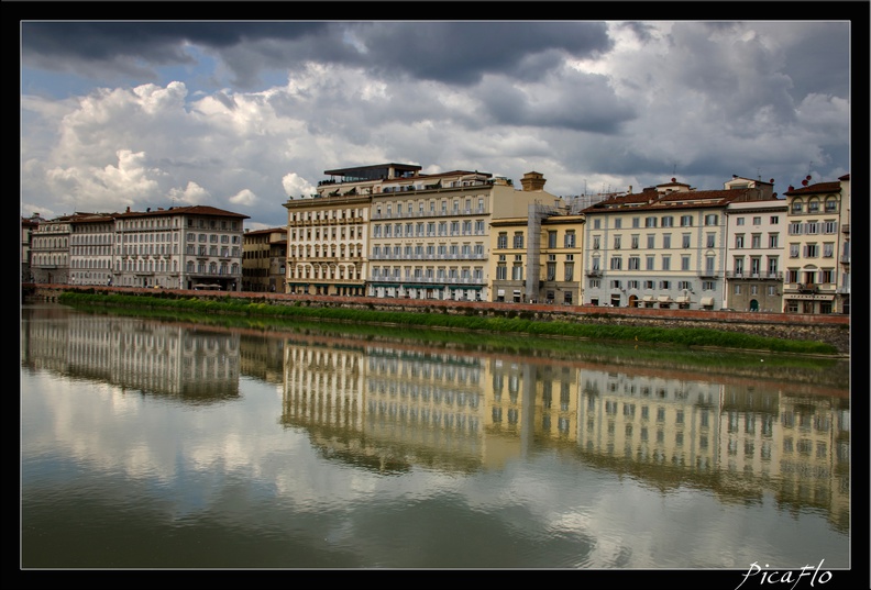 01 Florence Ponte Vecchio Arno 27