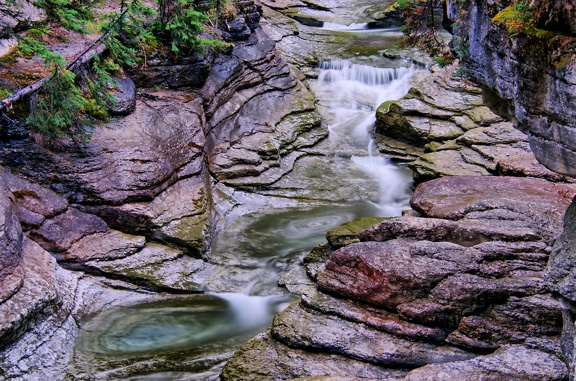 Canada 17 Maligne Canyon 16