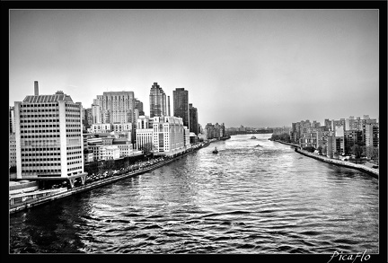 NYC 04 Aerial Tram Roosevelt Island 01