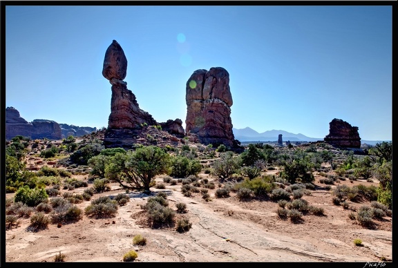 08 1 Arches National Park Balanced rock 0009